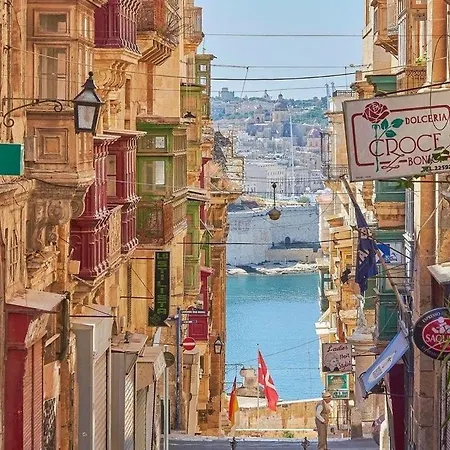 아파트 Modern Luxury Apt, A Stone Throw Away To Valletta 일 푸리아나