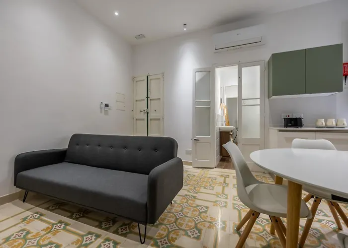 Modern Luxury Apt, A Stone Throw Away To Valletta *